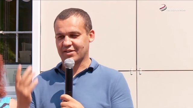 Сергей Никитенко в центре «Меридиан» открыл новую летнюю сцену и современную комплексную площадку смотреть онлайн