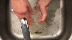 Как отмыть пластмассовый контейнер натуральным средством. Эксперимент.