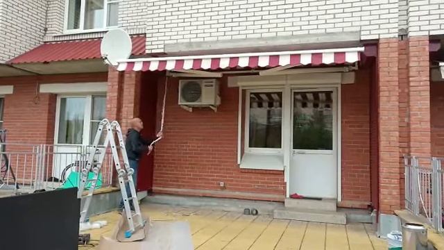 Локтевая маркиза с ламбрекеном | Alumdevelop смотреть онлайн