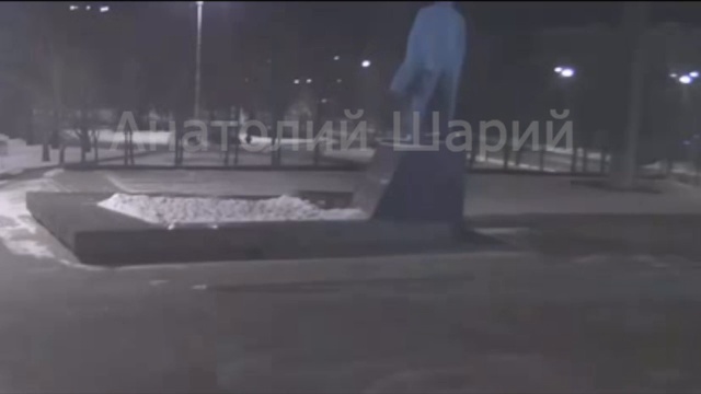 Донецк. Ночь. Ленин. Ба-бах смотреть онлайн