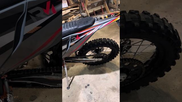 Regulmoto holeshot. Что с ним стало за 1500 пробега смотреть онлайн