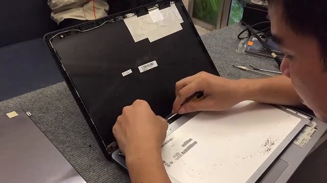 Hướng Dẫn Thay Lắp Thay Màn Hình Laptop Asus X540, X540L Đúng Kỹ Thuật смотреть онлайн