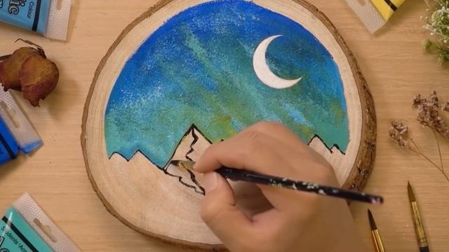 Painting on wood slice / Paint moonlit snowy mountain / Special creative art смотреть онлайн