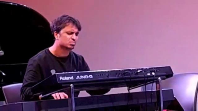 Gerard Machado Trio - International Jazz day - Bangalore. смотреть онлайн