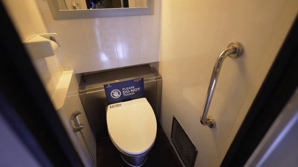 Most Luxurious Double Decker Bus | Gagan Choudhary