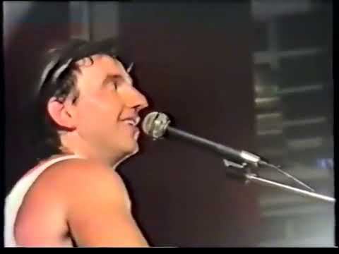 1987. «Чай-Ф», «Разные Люди», «Весёлые картинки» на фестивале «Рига-87» (ДК «Straume», 11.07.1987) смотреть онлайн