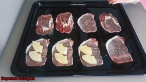 ОТБИВНЫЕ из свинины с ананасом и сыром в духовке | Отбивные из свинины с помидорами и сыром