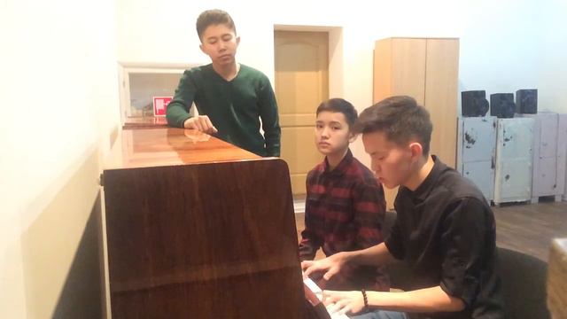 Walking Paradise-Мотылёк (cover Макс Корж) смотреть онлайн