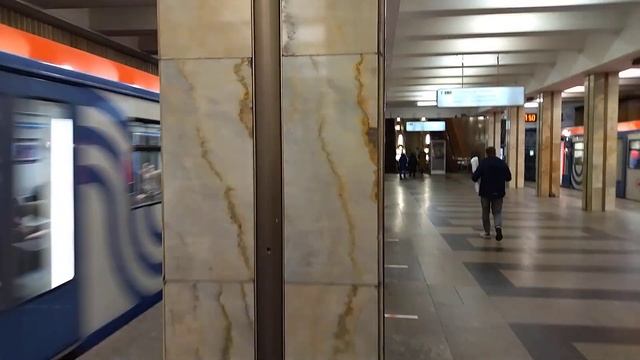 Станция метро "ЩУКИНСКАЯ" смотреть онлайн