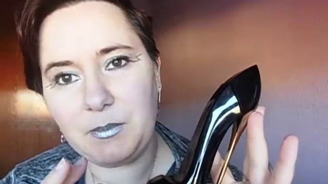 TOP 3 PERFUMES CAROLINA HERRERA - SUB смотреть онлайн