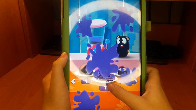 Играю в игру Мой Говорящий Том 2. Празднуем новый год вместе с Говорящим Томом. Делаю смузи Тому. смотреть онлайн