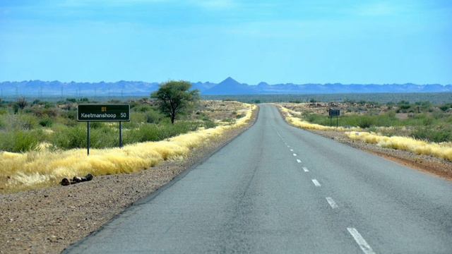 Linus Andreas - Nama Langarm