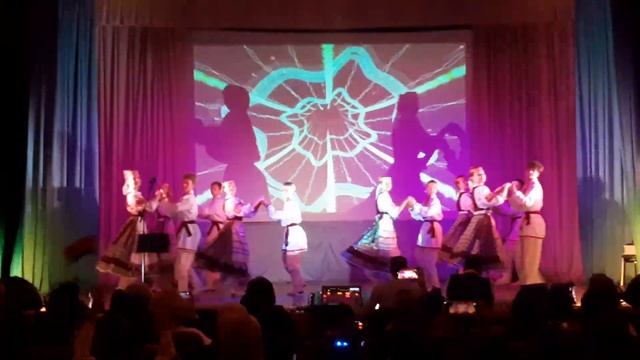 Кобринская полька. Танцуют Пралесачки, город Кобрин, Беларусь.#полька#кобрин#видео#танец#дети смотреть онлайн