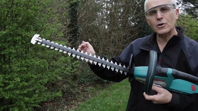 Bosch AHS 54 20 Li Cordless Hedge Cutter - FIRST LOOK смотреть онлайн