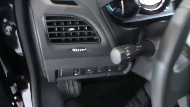 The Renault Fluence Z E 2016, 2017 is an electric version of the Renault Fluence compact sedan смотреть онлайн