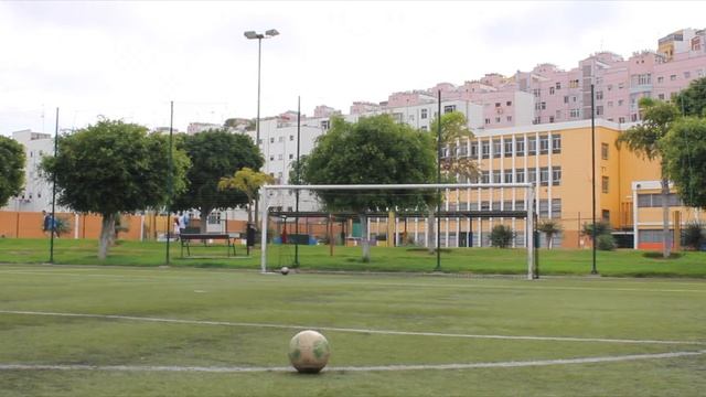 Canon EOS 1200D Test / Freekicks and shots смотреть онлайн