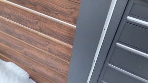 Забор из металлического планкена шириной 120 мм