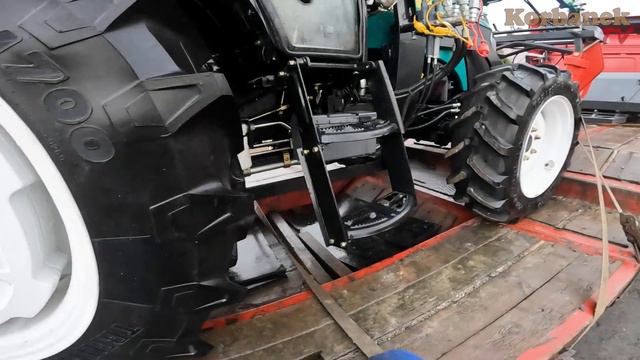 Mają Ursusa C330 i 12 koni👉 Kupili drugi ciągnik. Artur dostarcza ciągnik Arbos 3055 [Korbanek] смотреть онлайн