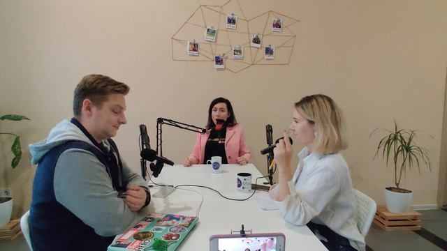 Подкаст "О чём речь?" #19 - Эмоциональный интеллект: что это и почему он так нужен всем. смотреть онлайн