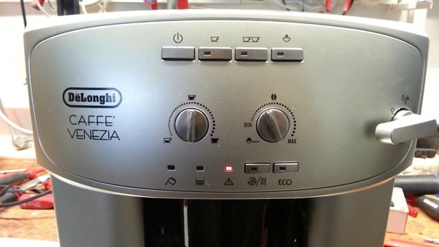 Delonghi caffe Venezia Esam2200 .s смотреть онлайн