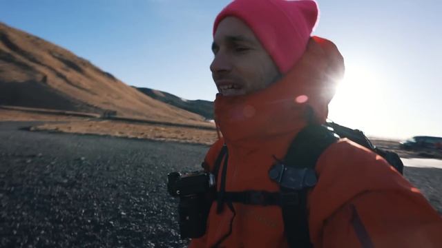 Why I got a Canon R6 II... | Photography Van Roadtrip Iceland in Winter смотреть онлайн