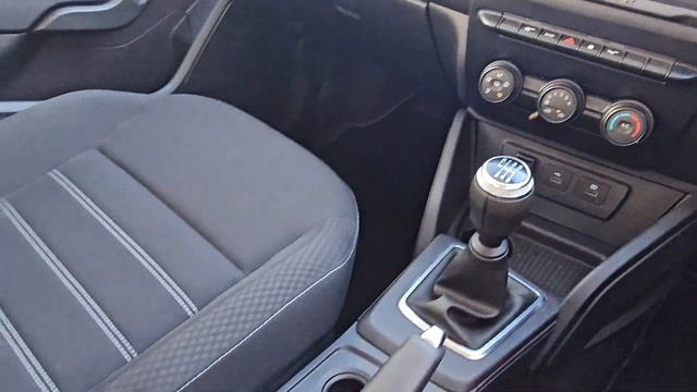 Dacia Duster 1.0 TCe Comfort смотреть онлайн