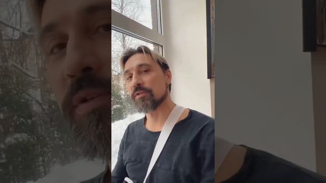 Дима Билан уже восстанавливается дома с любимым Соломоном смотреть онлайн