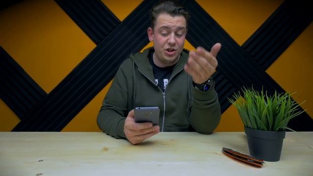 Самый народный смартфон 2018 года! Нагибатель Флагманов за 279$! Pocophone F1 от Xiaomi смотреть онлайн
