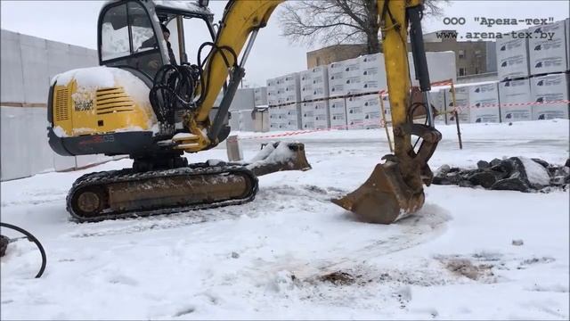 Мини-экскаватор Wacker Neuson с гидромолотом смотреть онлайн