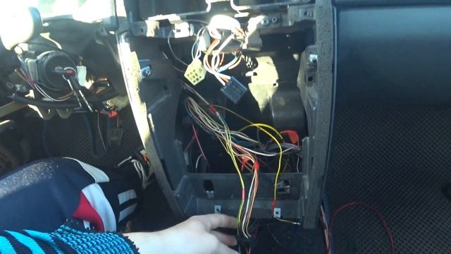 САУО от ПРИОРЫ на 2112. Ходят заслонки при включении зажигания смотреть онлайн