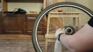 Лайфхак по быстрой очистке задних звезд трансмиссии велосипеда.