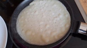 Блины на кефире,три стакана.?????