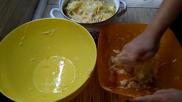 Вкусная квашеная капуста. Сочная и хрустящая. смотреть онлайн