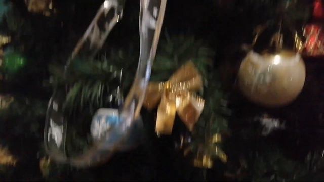 УКРАШАЕМ ДОМ К НОВОМУ ГОДУ 🎄🎄🎄🎄 декорируем обычный дом смотреть онлайн