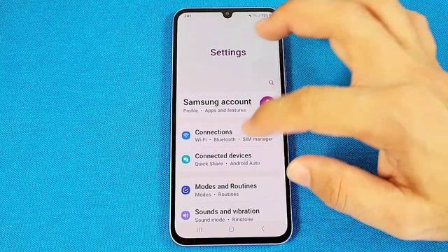 Samsung Galaxy A34 tips and tricks for new users - Android 13 смотреть онлайн