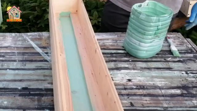 Клубника. Компактное выращивание на даче. Часть 2. Крашу ящики-грядки. DIY & DACHA. Ep 108. смотреть онлайн