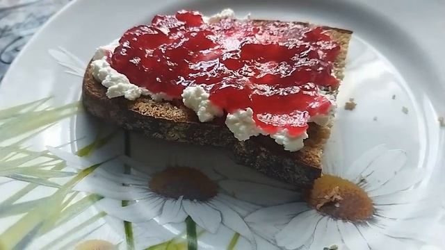 Готовим джем//прогулка с ребенком//быстрый деревенский ужин смотреть онлайн