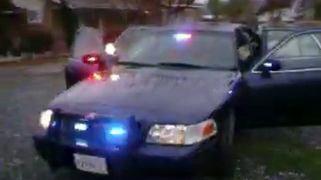 blue 05 police interceptor with red and blues 012.mov смотреть онлайн