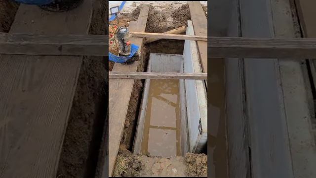 подземные воды во время захоронения смотреть онлайн