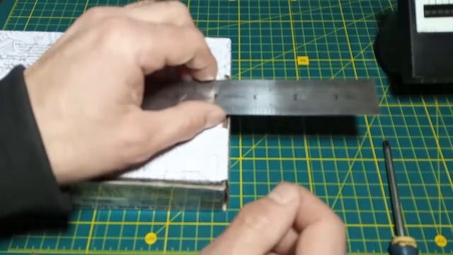 Редкий измерительный Прибор на основе механического резонанса для измерения частоты смотреть онлайн