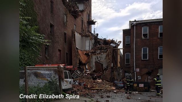 City of Poughkeepsie Residents React to Building Collapse смотреть онлайн