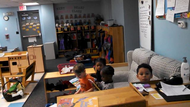 Gibson greets us at his school. смотреть онлайн