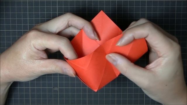 Origami Gift Box / Rotate Box