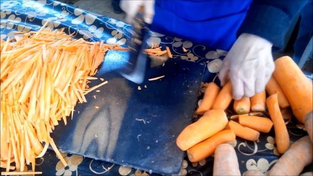 Как резать морковь на плов - так шинкуют на восточном базаре смотреть онлайн
