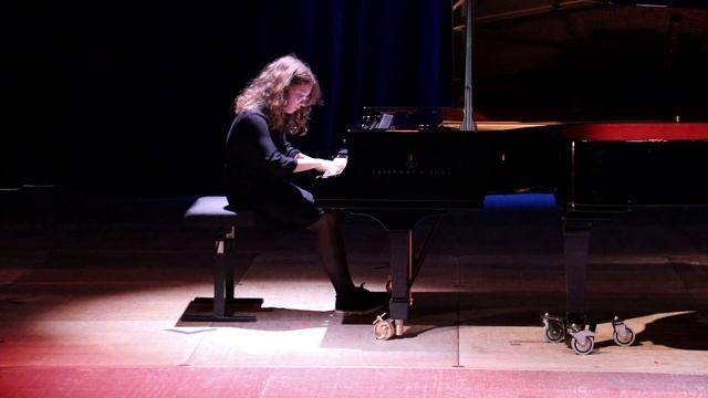 E. Grieg - Butterfly Э.Григ- Бабочка смотреть онлайн