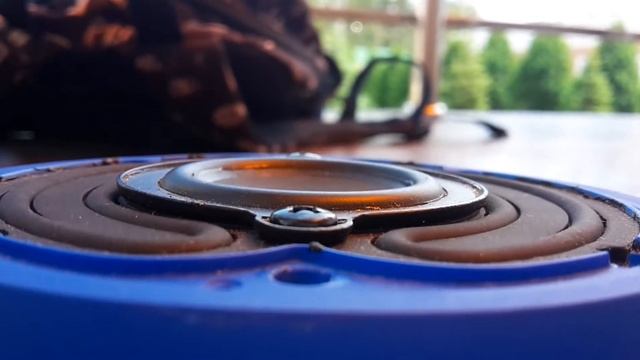 Басс тест jbl clip 2 (3) смотреть онлайн