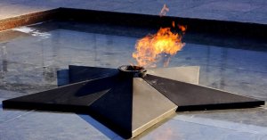 Роберт Рождественский: «БАЛЛАДА О МОЛЧАНИИ». Читает — Елена Артёменко. Запись: сентябрь 2020 года.