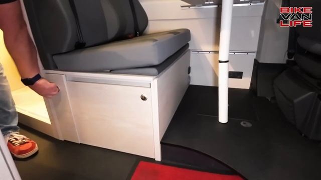EXTREM Kastenwagen Wohnmobil 2023 Tourne 6.0 смотреть онлайн