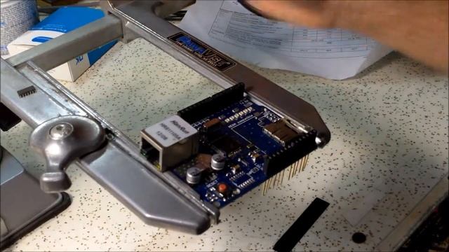 How To: Hacking the Arduino Ethernet Shield смотреть онлайн