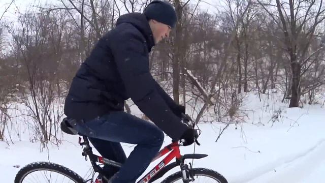 Езда Зимой на велосипеде смотреть онлайн